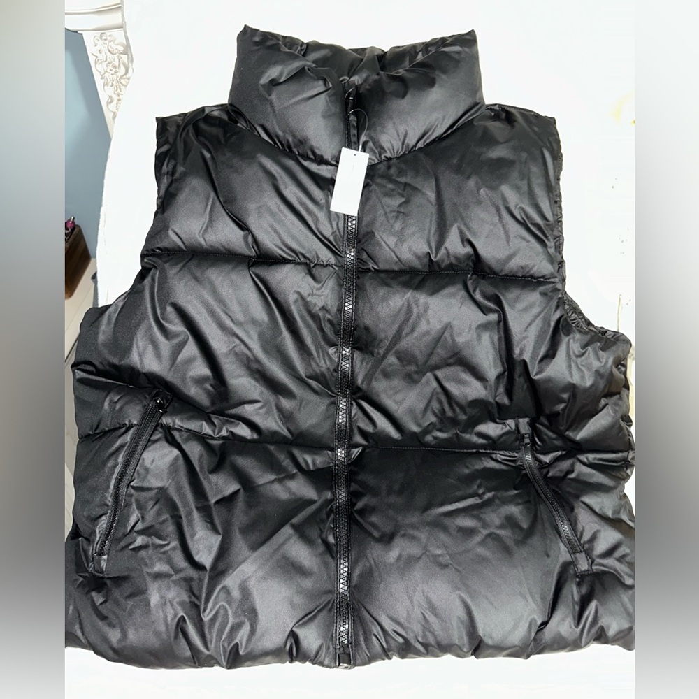 Old Navy NWT puffer vest